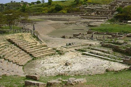 Sito archeologico a Morgantina (ENNA) ~ Teatro Santuario